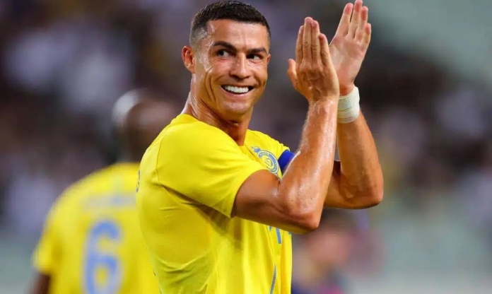 Ngày đặc biệt, Ronaldo phá vỡ quy tắc số 1