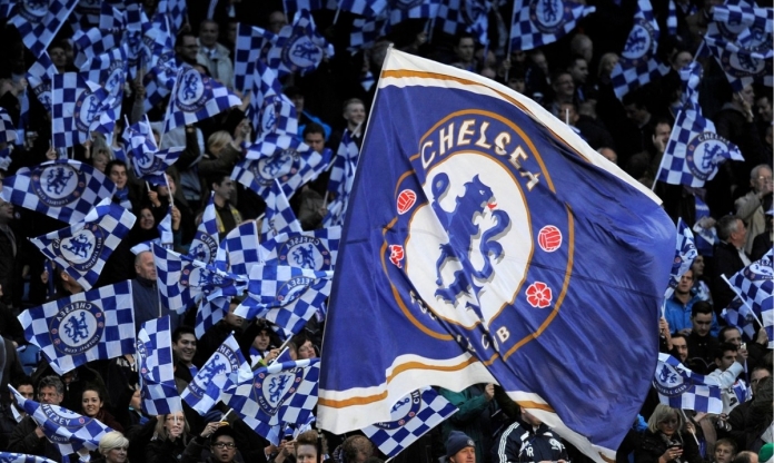 CĐV Chelsea lục đục, Todd Boehly nhận cảnh báo