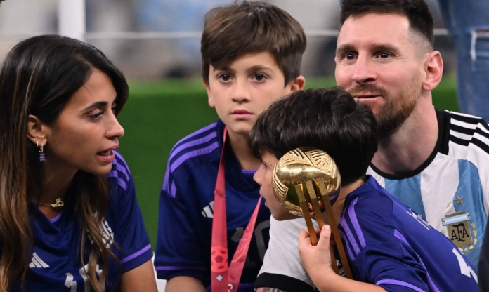 Quý tử nhà Messi nối tiếp sự nghiệp bóng đá vĩ đại của cha