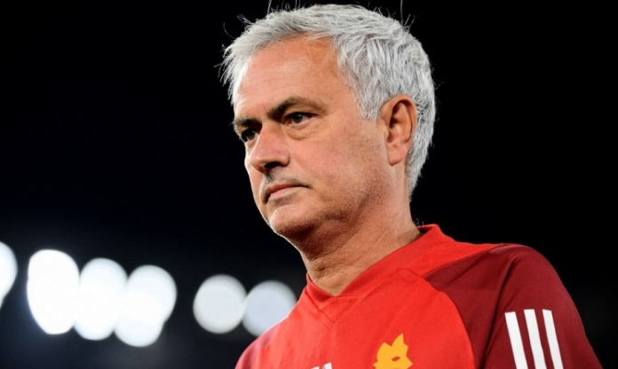 Sắp bị Roma sa thải, Mourinho công bố luôn bến đỗ mới ít ai ngờ