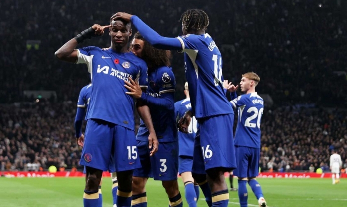 Tottenham nhận 2 thẻ đỏ, Chelsea thắng tưng bừng trong trận derby hỗn loạn