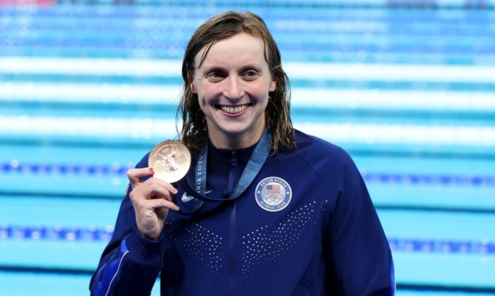 Giành huy chương thứ 13, Katie Ledecky thiết lập kỷ lục Olympic mới