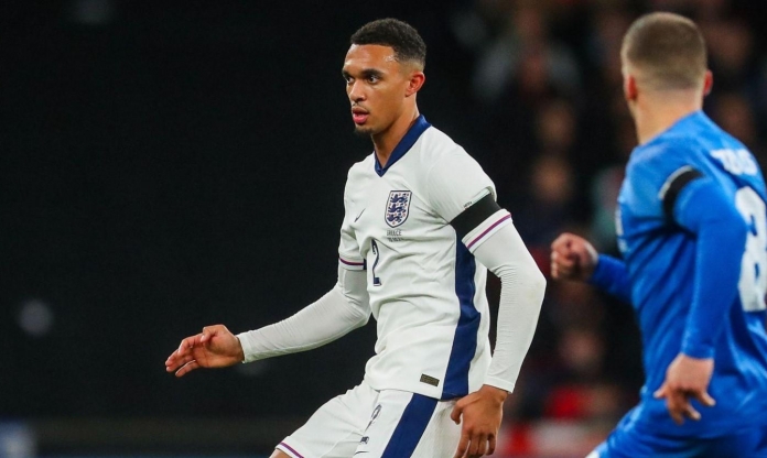 Trent Alexander-Arnold đột phá vai trò mới trận Anh đấu Phần Lan