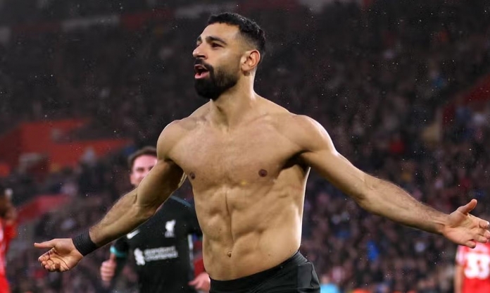 Arne Slot và CĐV Liverpool đồng loạt xin một điều từ Salah