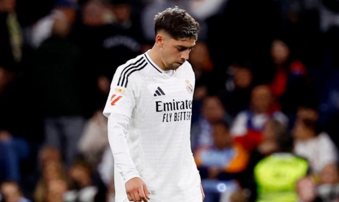 Fede Valverde xin lỗi NHM Real Madrid vì sai lầm ngớ ngẩn