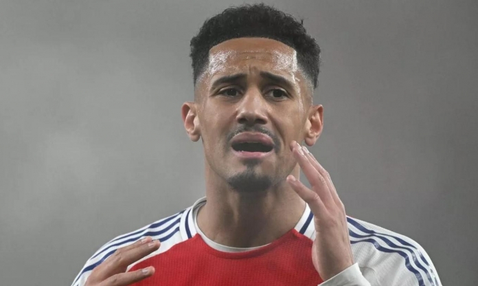 Arsenal nhận tin gây sốc từ William Saliba