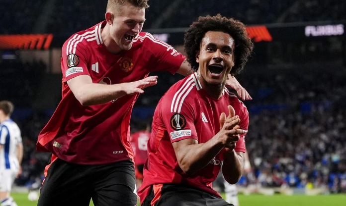 Zirkzee tái sinh tại Manchester United