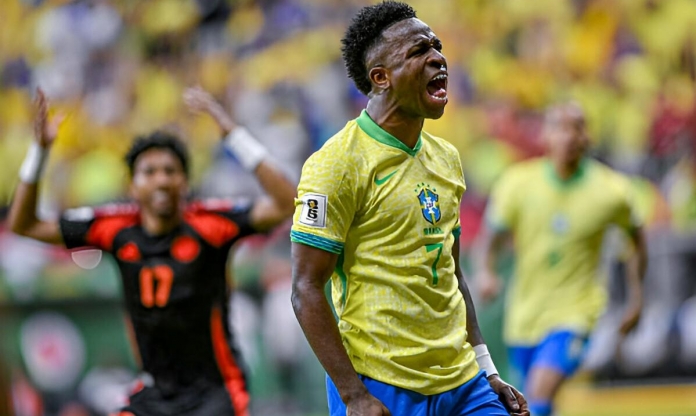 Vinicius tỏa sáng phút bù giờ, Brazil thắng nghẹt thở Colombia