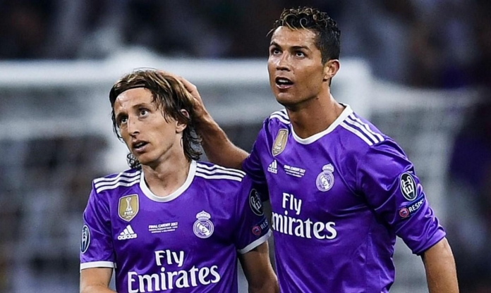 Cristiano Ronaldo phá vỡ im lặng khi Modric rời Real Madrid
