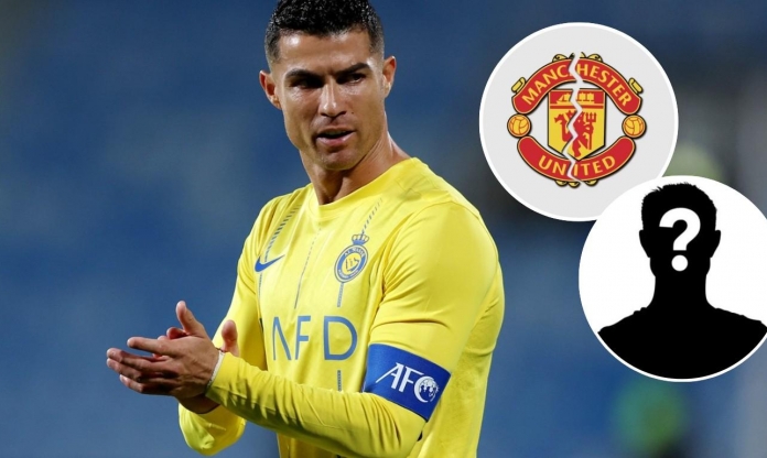 Ronaldo đích thân ra tay, Al Nassr chốt chiêu mộ 'đứa con lưu lạc' của MU