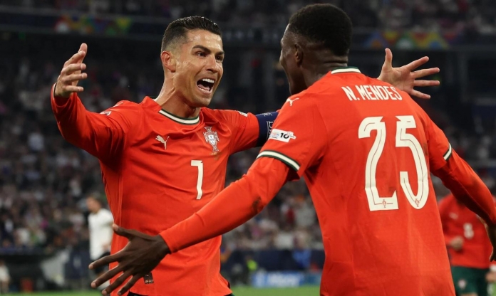 Đàn em Ronaldo lập kỷ lục mới cho lịch sử bóng đá