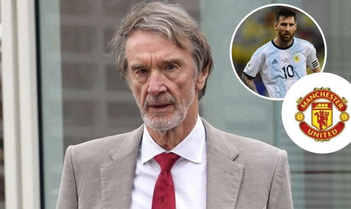 Messi khiến Manchester United bất ngờ