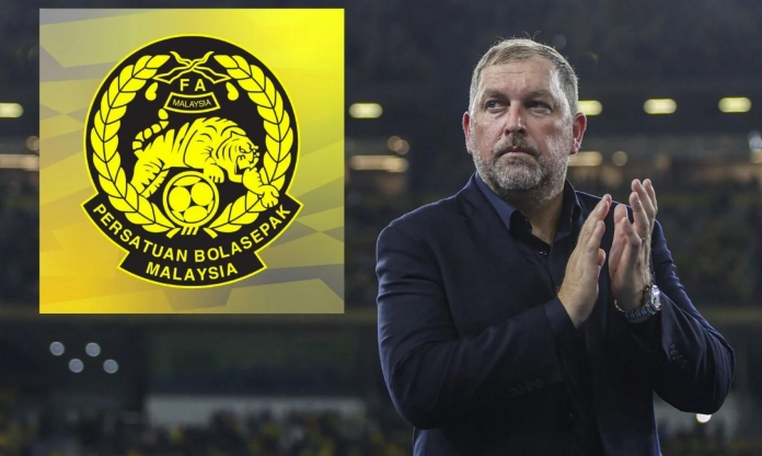 Sóng gió lớn! HLV Malaysia bị yêu cầu sa thải