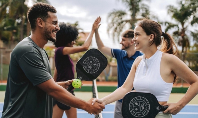 Vì sao pickleball “bùng nổ” ở Việt Nam nhưng lại khó đứng vững tại châu Âu?