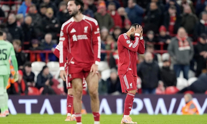 Salah im tiếng, Liverpool thảm bại trận thứ 3 liên tiếp trên mọi đấu trường