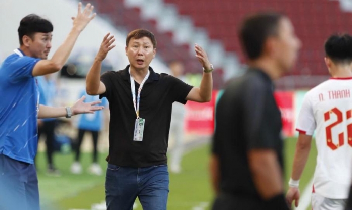 HLV Kim Sang Sik có thể bị cấm chỉ đạo ở bán kết SEA Games 33