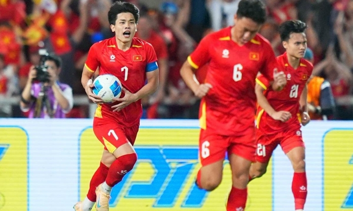 CĐV Thái Lan đồng loạt phản ứng khi thua ngược Việt Nam ở chung kết