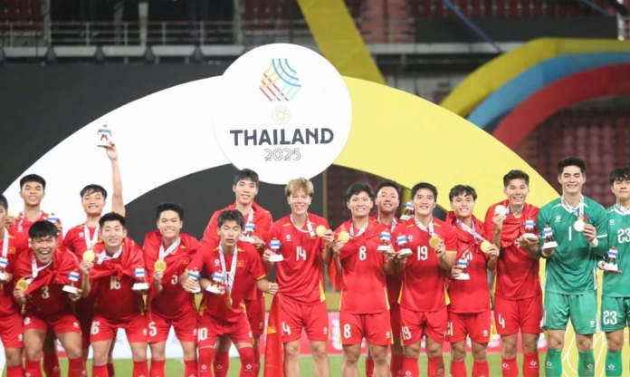 CĐV Trung Quốc ngỡ ngàng khi Việt Nam giành hattrick danh hiệu Đông Nam Á