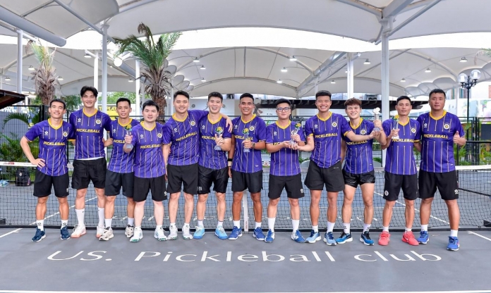 V-League tạm nghỉ, dàn cầu thủ Việt tranh thủ xả hơi cùng pickleball