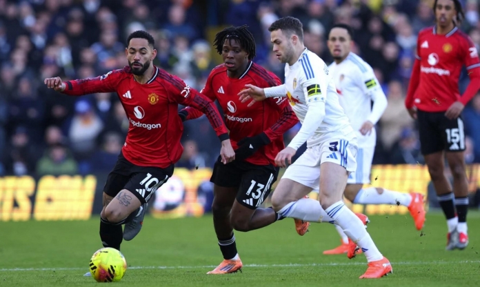 Trận Leeds vs MU gây tranh cãi vì sự cố khó tin