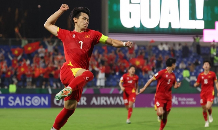 CĐV Đông Nam Á đồng loạt dậy sóng khi Đình Bắc trở thành Cầu thủ ấn tượng nhất châu lục