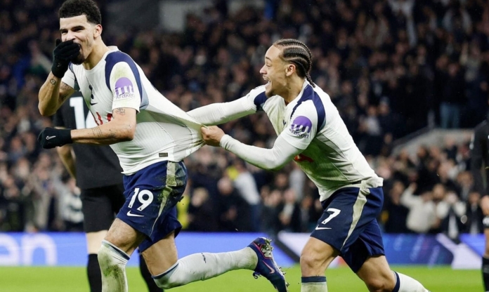 Man City dẫn trước 2 bàn vẫn mất điểm, tự tay dâng cúp cho Arsenal?