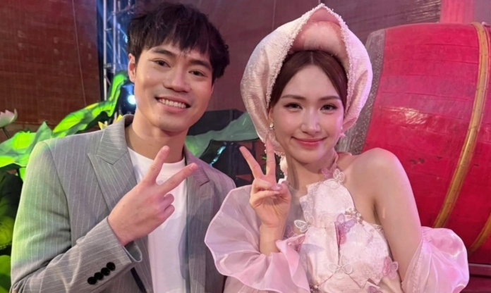 Văn Toàn 'đòi nợ' Hòa Minzy công khai: Trả tiền đi, Tết đến nơi rồi!