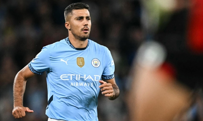 Không phải Real, lộ ông lớn khó tin dẫn đầu cuộc đua sở hữu Rodri