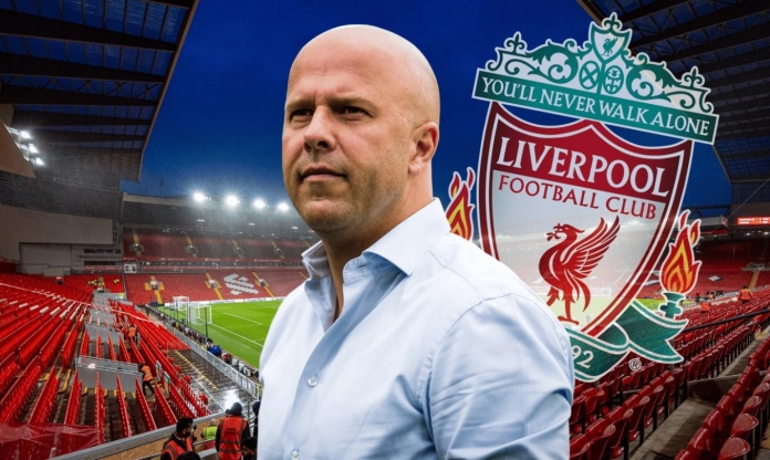 Arne Slot báo tin cực buồn đến Liverpool