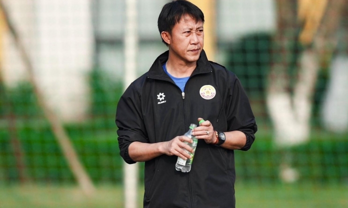 NÓNG: Thêm HLV V-League mất việc giữa mùa giải