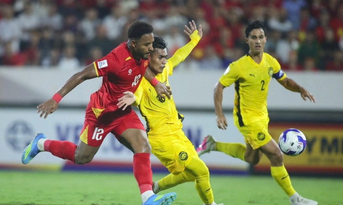 Tranh cãi dữ dội trận Việt Nam vs Malaysia