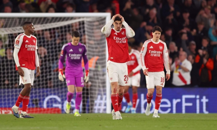 Southampton tạo địa chấn, Arsenal chính thức vỡ mộng ăn ba mùa 2025/26