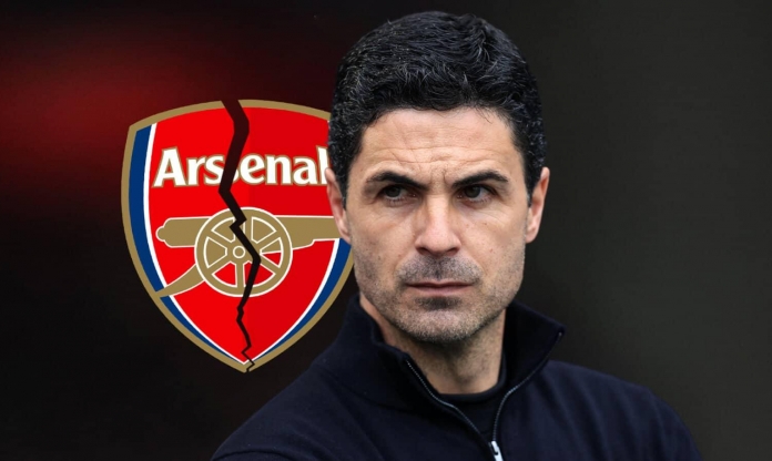 Nếu sa thải Arteta, Arsenal chọn bổ nhiệm HLV từng ném pizza vào Sir Alex