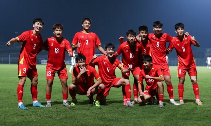 CĐV Lào: 'Người anh em Việt Nam hãy vô địch để báo thù cho chúng tôi'