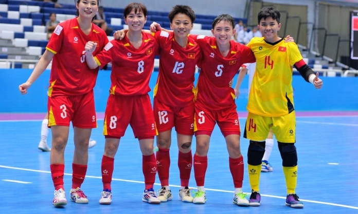 CHÍNH THỨC: ĐT Việt Nam áp sát top 10 BXH FIFA