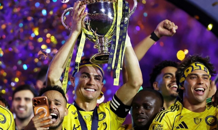 Ronaldo lập cú đúp rực rỡ, Al Nassr chính thức vô địch Saudi Pro League