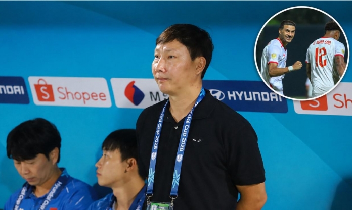 HLV Kim Sang Sik ra quyết định lạ với tuyển Việt Nam