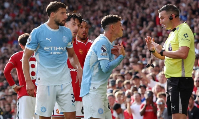 Tranh cãi thẻ đỏ của Phil Foden trận derby MU vs Man City