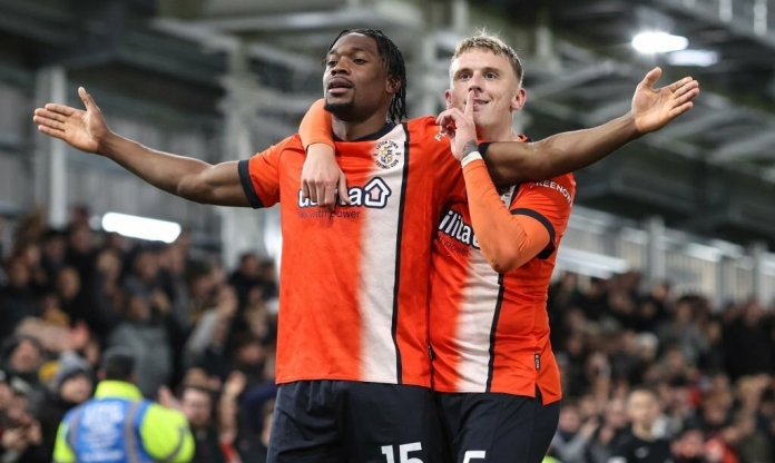 Đội bóng tí hon lập kỳ tích tại Premier League