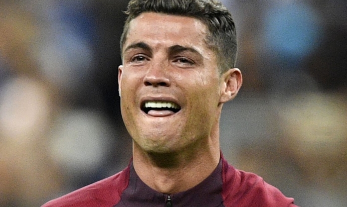 UEFA không công nhận thành tích của Ronaldo