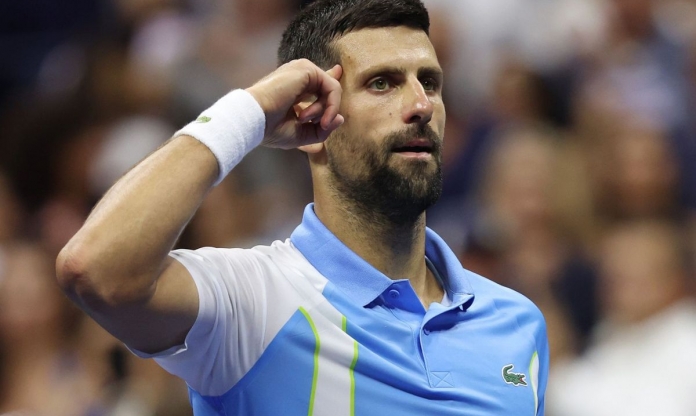 Djokovic ngạo nghễ, tái hiện màn ăn mừng 'gây bão' của đối thủ tại US Open