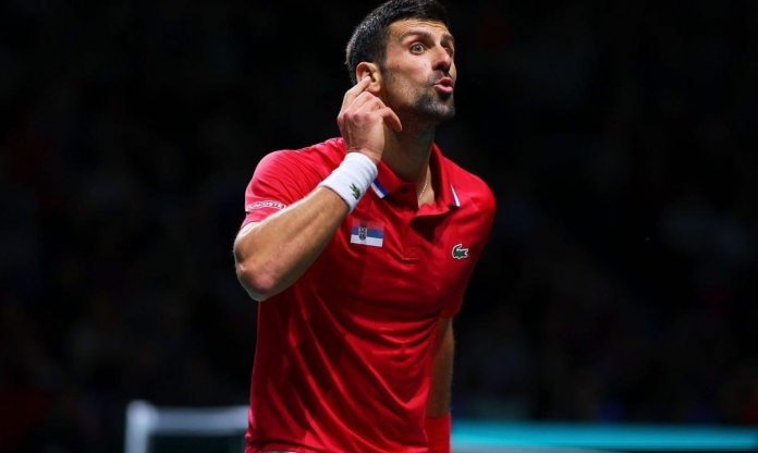 Djokovic ‘cấm khẩu’ khán giả nước Anh cực gắt