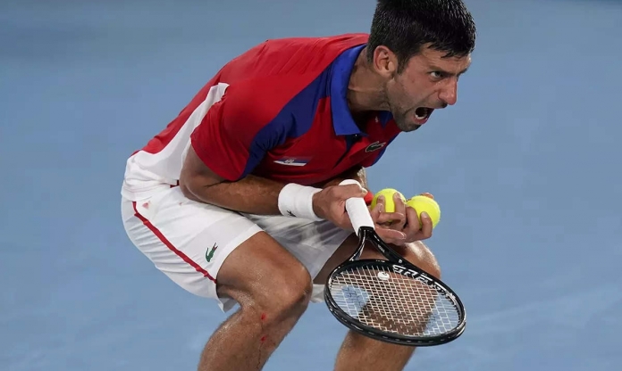 Chuyên gia quần vợt tiết lộ Djokovic đòi hỏi rất khắt khe