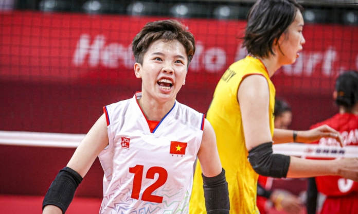Libero tuyển bóng chuyền nữ Việt Nam chuyển sang đánh chủ công?