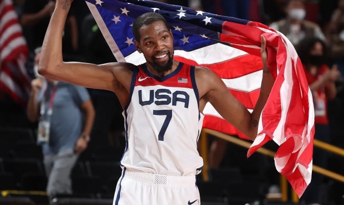 Kevin Durant trở lại tập luyện cùng tuyển bóng rổ Mỹ