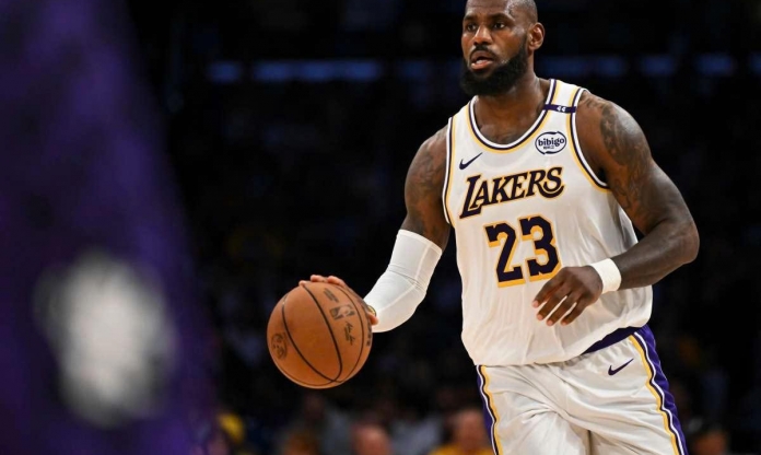 LeBron James và Anthony Davis 'hóa thú', Lakers tiếp tục bay cao