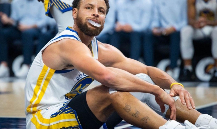 Ám ảnh 'cổ chân pha lê' ập đến với siêu sao bóng rổ Stephen Curry