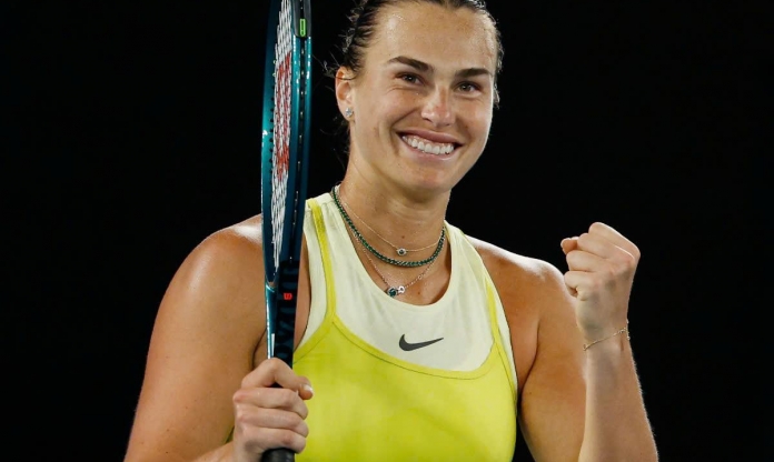 Australian Open 2025: Sabalenka nhọc nhằn vào bán kết, chạm trán 'bạn thân'