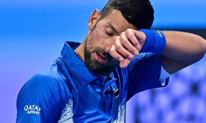 Djokovic khiến người hâm mộ lo lắng