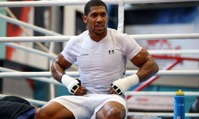 Anthony Joshua chuẩn bị trở lại võ đài